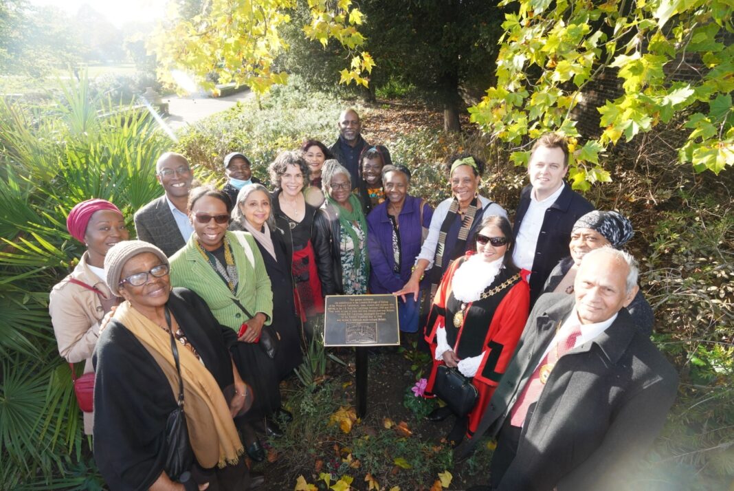 Plaque unveiled in Walpole park to commemorate the Windrunsh generation and the abolition of slavery.