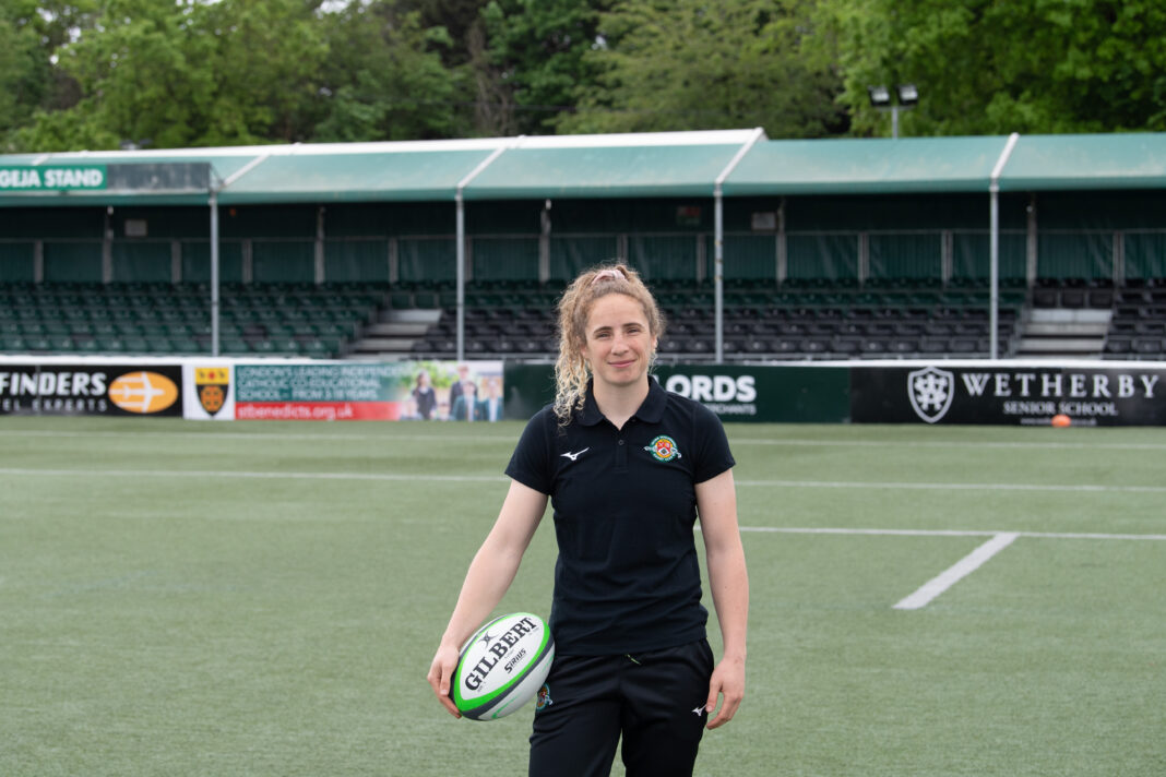 Ealing Trailfinders signs Abby Dow. Photo: Alan Stanford / PRiME Media Images