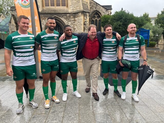 Councillor Julian Gallant teams up with Ealing Trailfinders players
