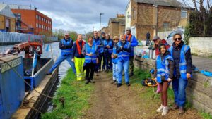 LAGER Can.cleaning up Grand Union Canal. Photo: Mark Percy