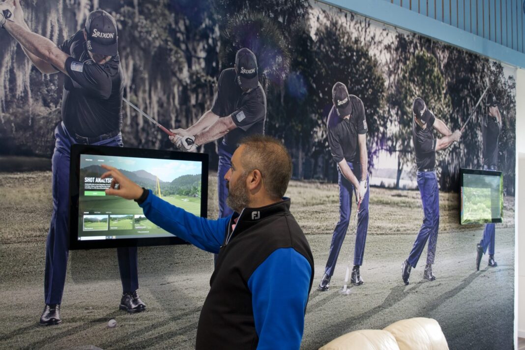 Learning to play golf. Photo: North London Golf Academy