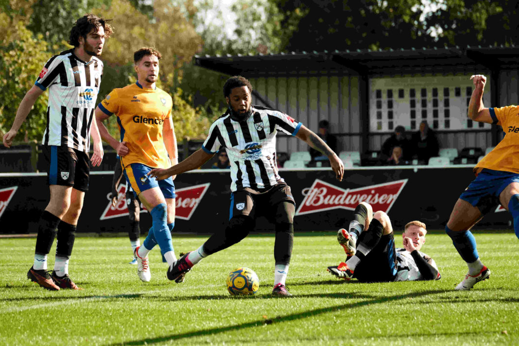 Jordan Edwards scoring Hanwell's first goal. Photo: Louis James/ Hanwell Town FC