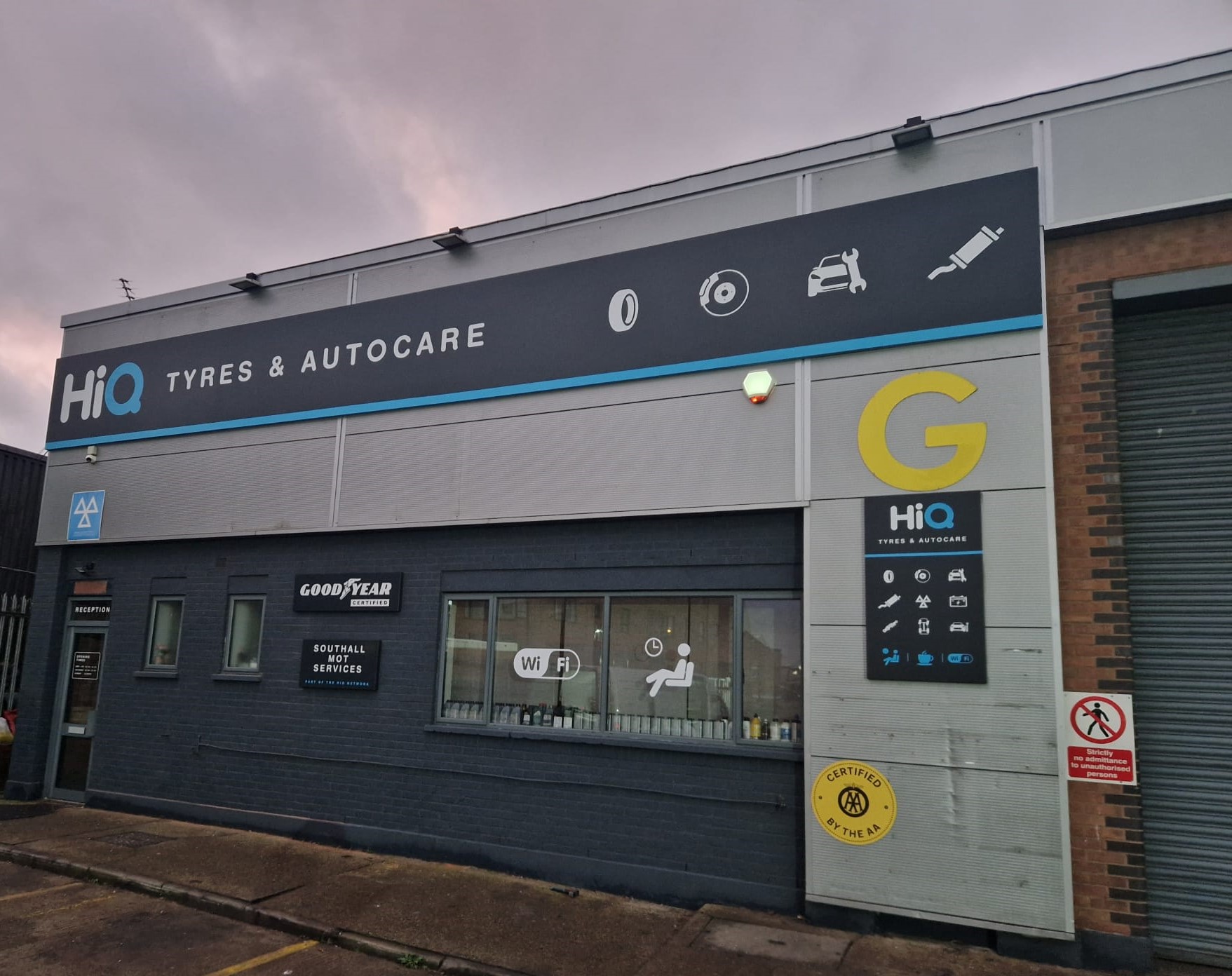 Hiq Tyres & Autocare Wood Green