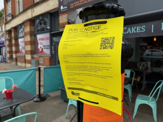 Planning notice. Photo: EALING.NEWS